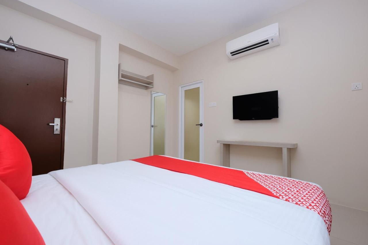Super Oyo 43935 Mancalin Hotel Kuantan Exterior foto